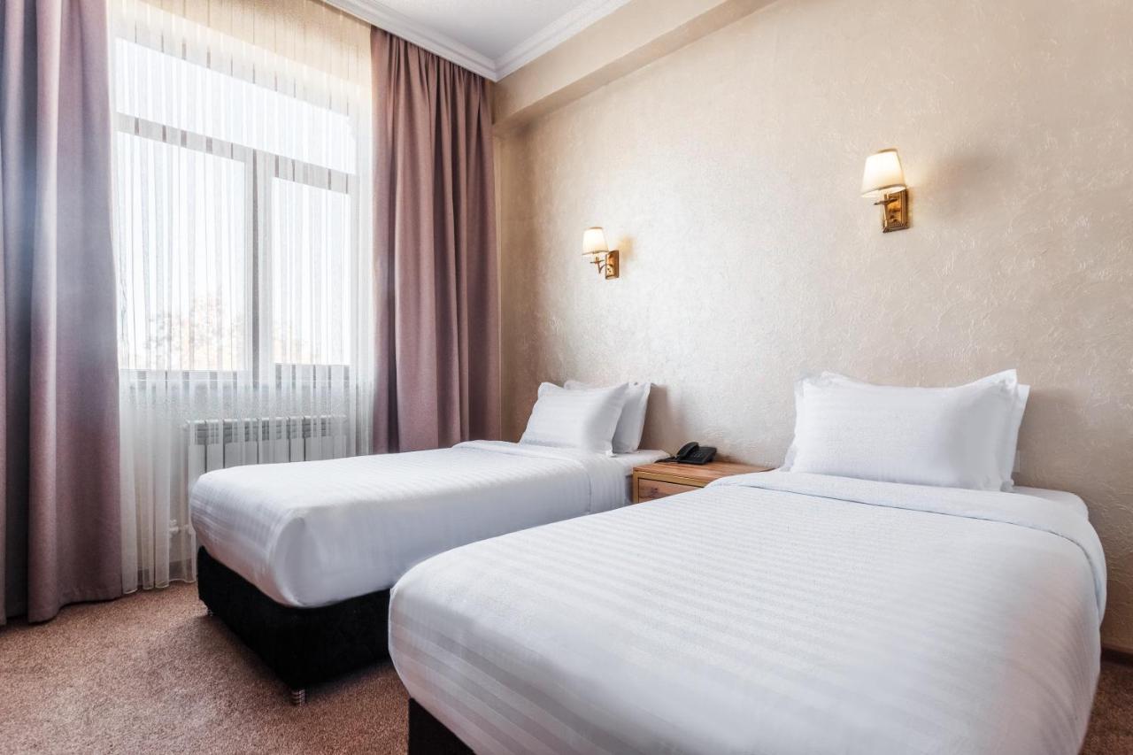 Western Suites Hotel Tashkent Ngoại thất bức ảnh
