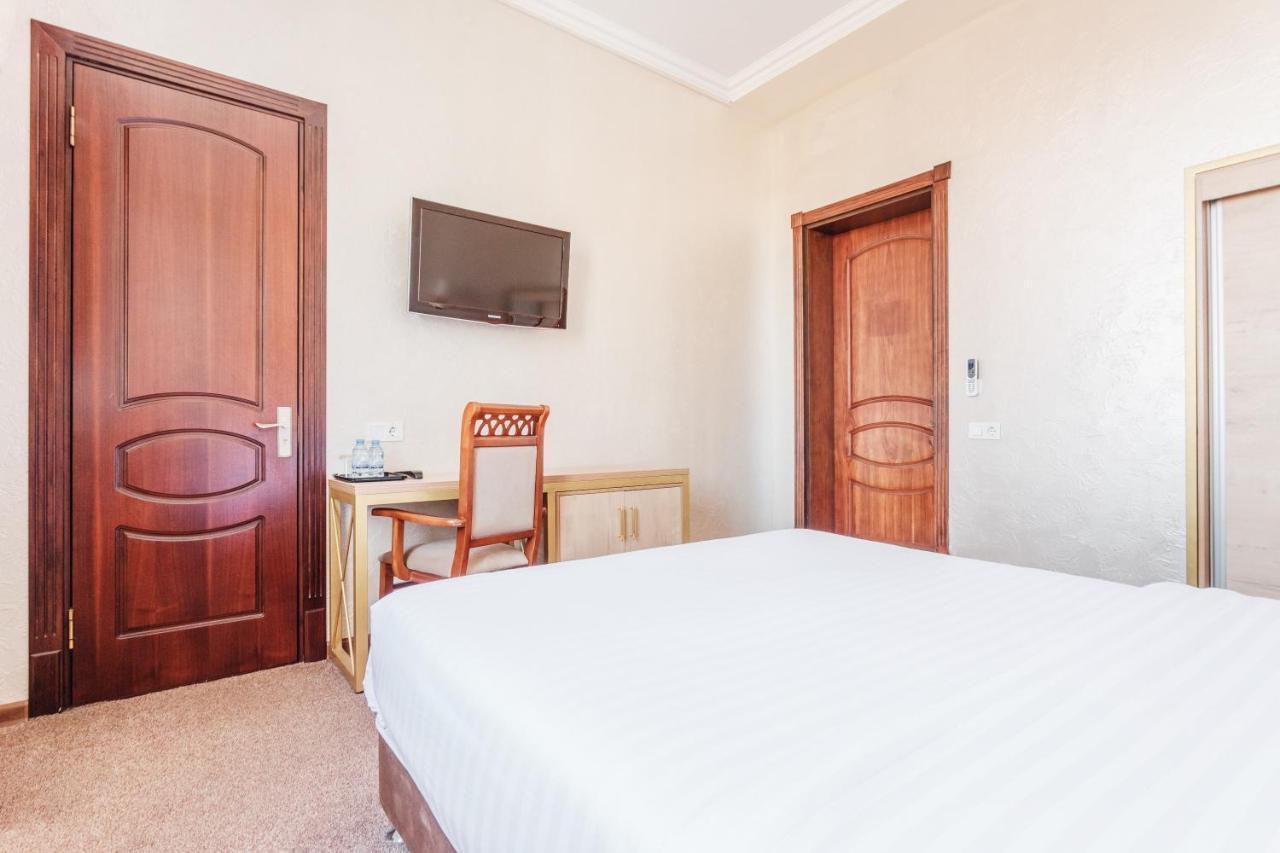 Western Suites Hotel Tashkent Ngoại thất bức ảnh