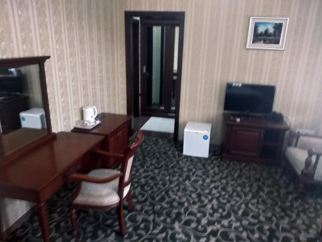 Western Suites Hotel Tashkent Ngoại thất bức ảnh